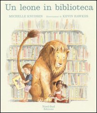 Un leone in biblioteca