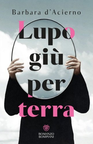 Lupo gi&ugrave; per terra