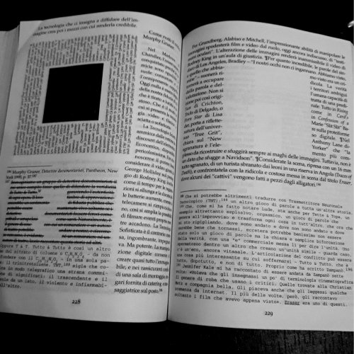 CERTO PERO' CHE E' STRANO...