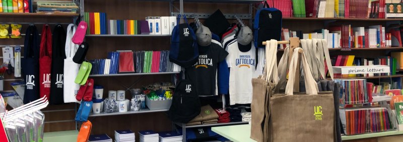 Inaugurazione corner merchandising alla Libreria di Brescia