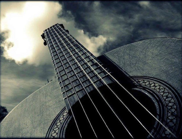 SE CI SONO PIU' DI TRE ACCORDI, E' JAZZ